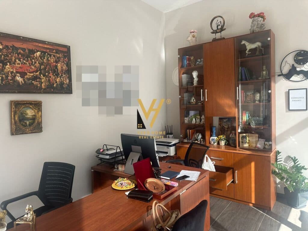 Jepet Zyre me qera te Rruga e Barrikadave 40 m2 3