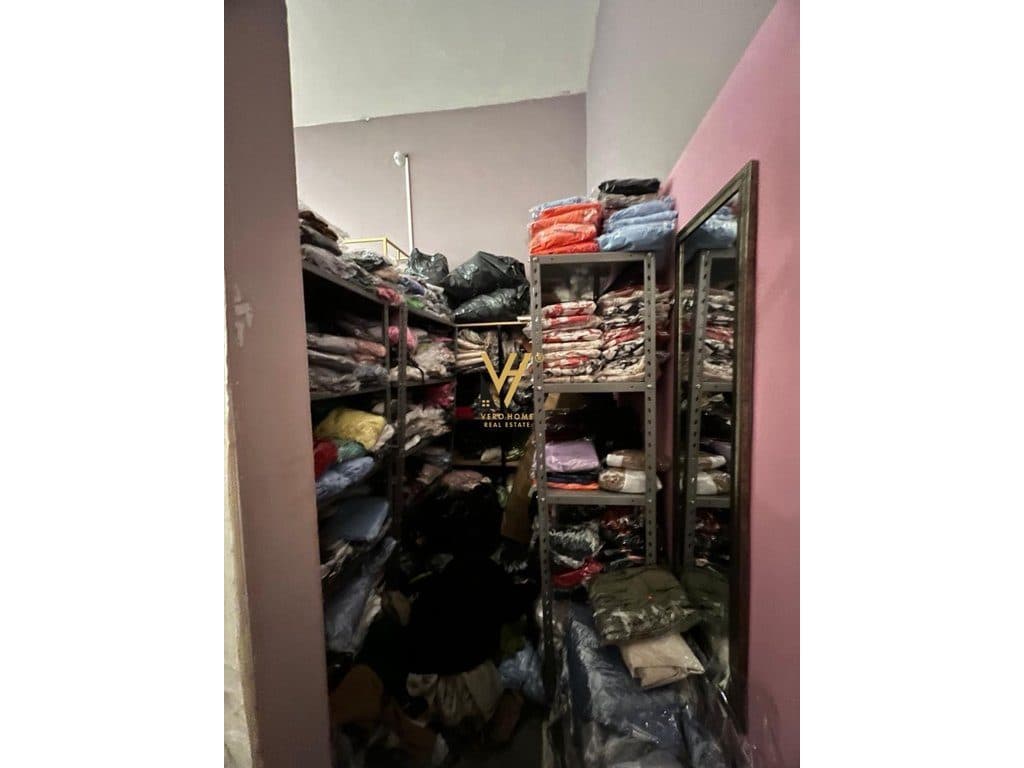 JEPET DYQAN 60 M2 ME QERA TE RRUGA MARGARITA TUTULANI 700 EURO 2