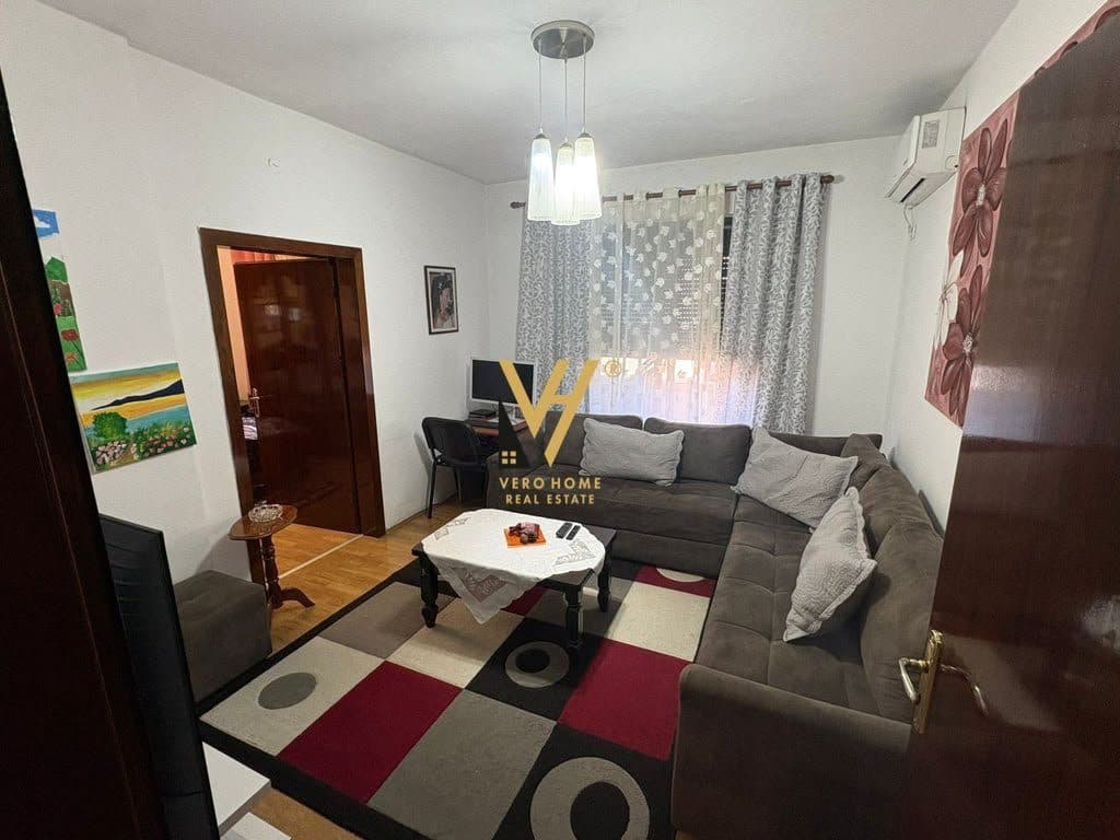 JEPET APARTAMENT 2+1 ME QIRA TE RRUGA BARDHYL 65.000 LEKE