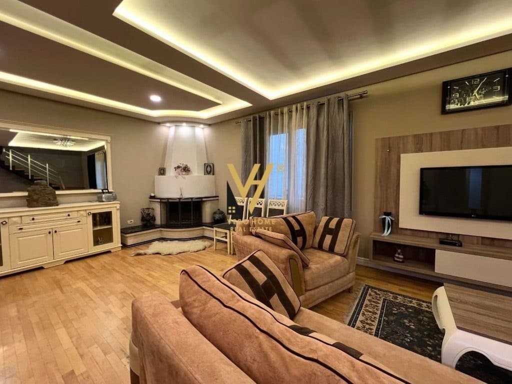 JEPET HYRJE 3+1+2+BLK ME QERA TE JORDAN MISJA 900 EURO 2