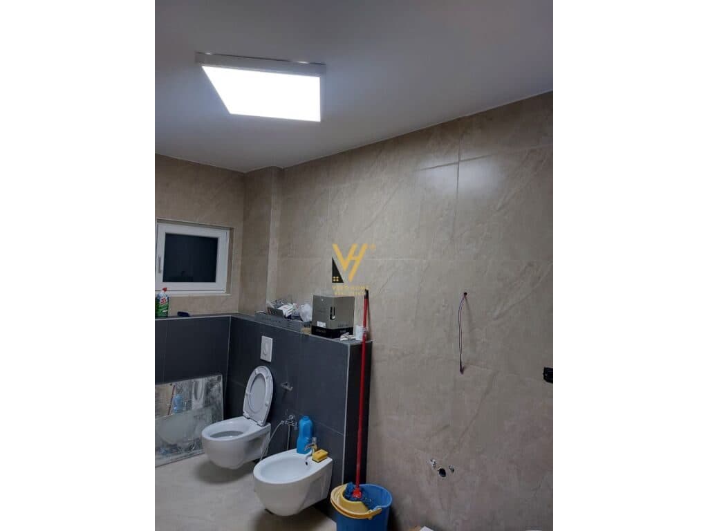 Jepet zyre me qera te Komuna e Parisit 110 m2 4