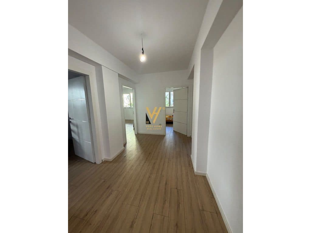 JEPET APARTAMENT 4+1 ME QIRA TE KODRA E DIELLIT 75.000 LEKE 4