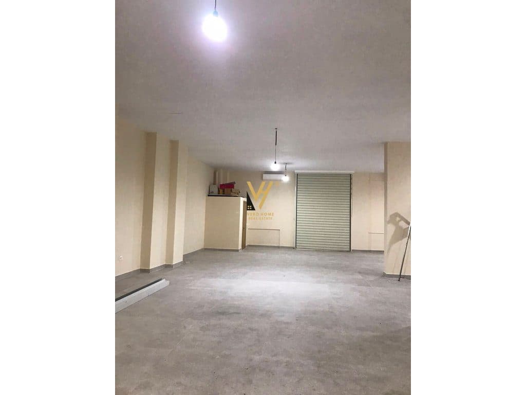 JEPET AMBIENT BIZNESI 157 M2 ME QERA NE FRESK 1.000 EURO 4