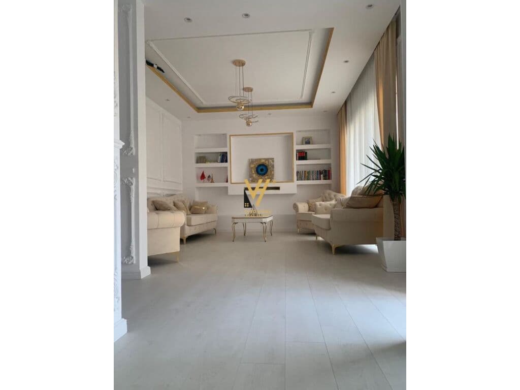Jepet vile dy katshe me qera prane Elita Palas 200 m2
