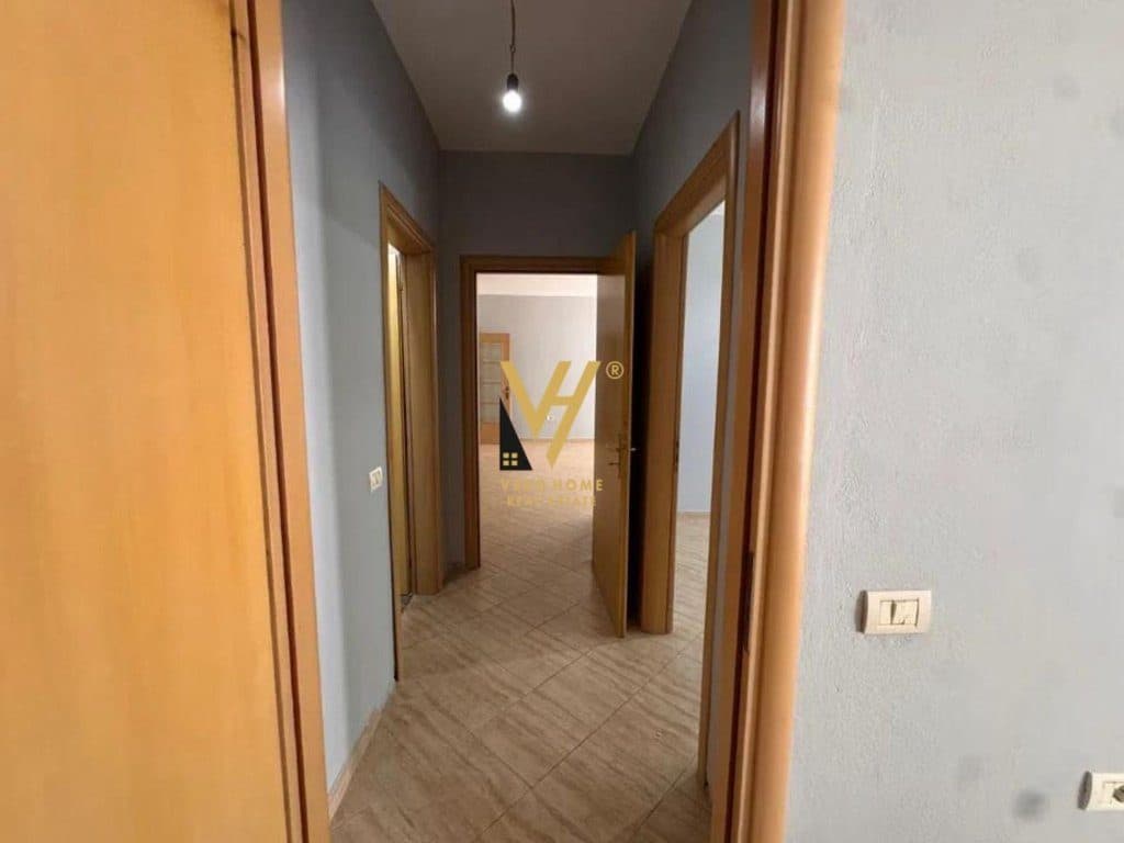 JEPET APARTAMENT 2+1+2+2BLK ME QIRA TE KODRA E DIELLIT 45.000 LEKE 3