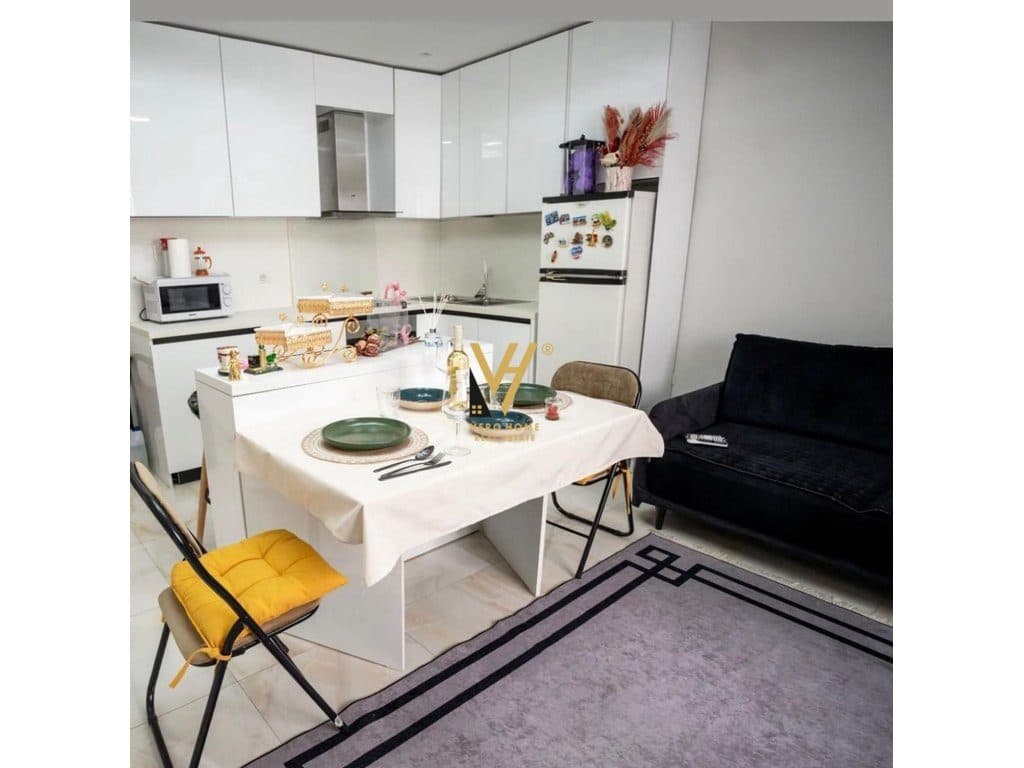JEPET APARTAMENT 1+1+BLK ME QERA TE 21 DHJETORI 60.000 LEKE 3
