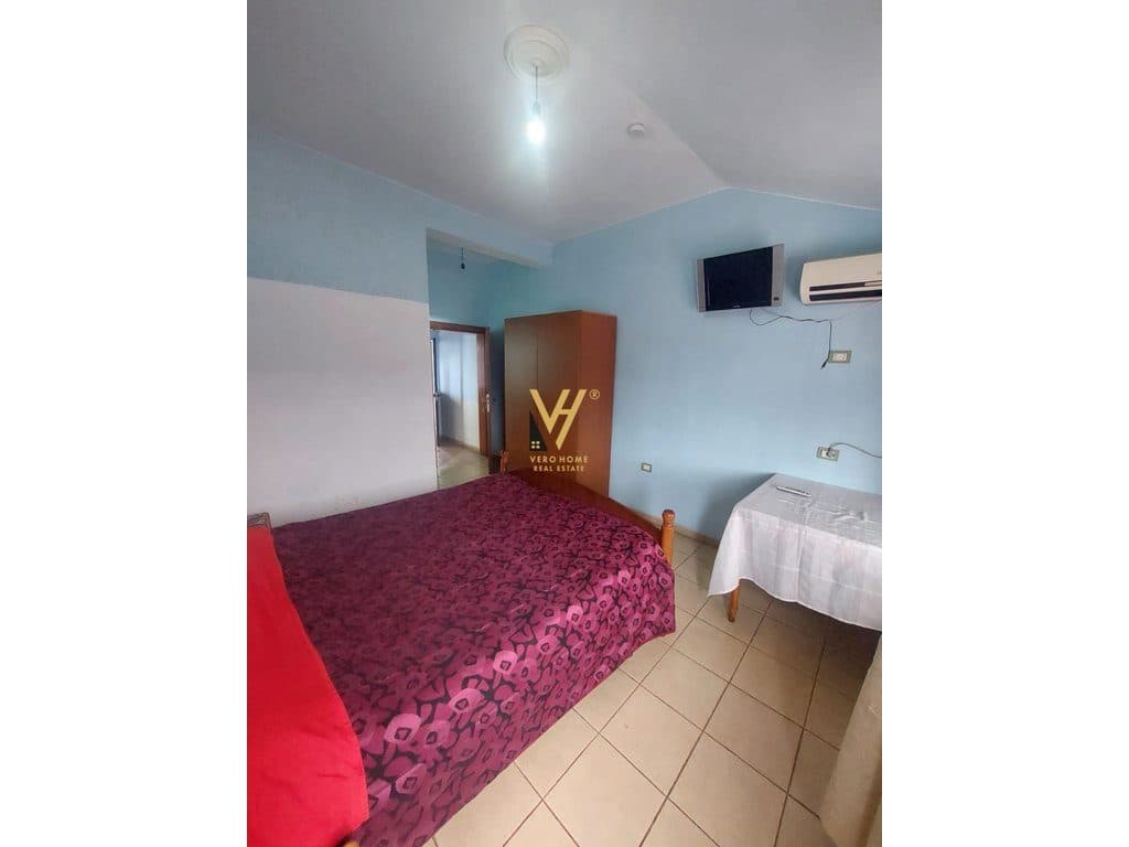 SHITET AMBIENT KOMERICIAL 9.220 M2 NE MILOT 1.300.000 EURO 3