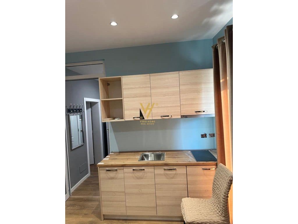 JEPET APARTAMENT 1+1 ME QIRA TE PAZARI I RI 500 EURO