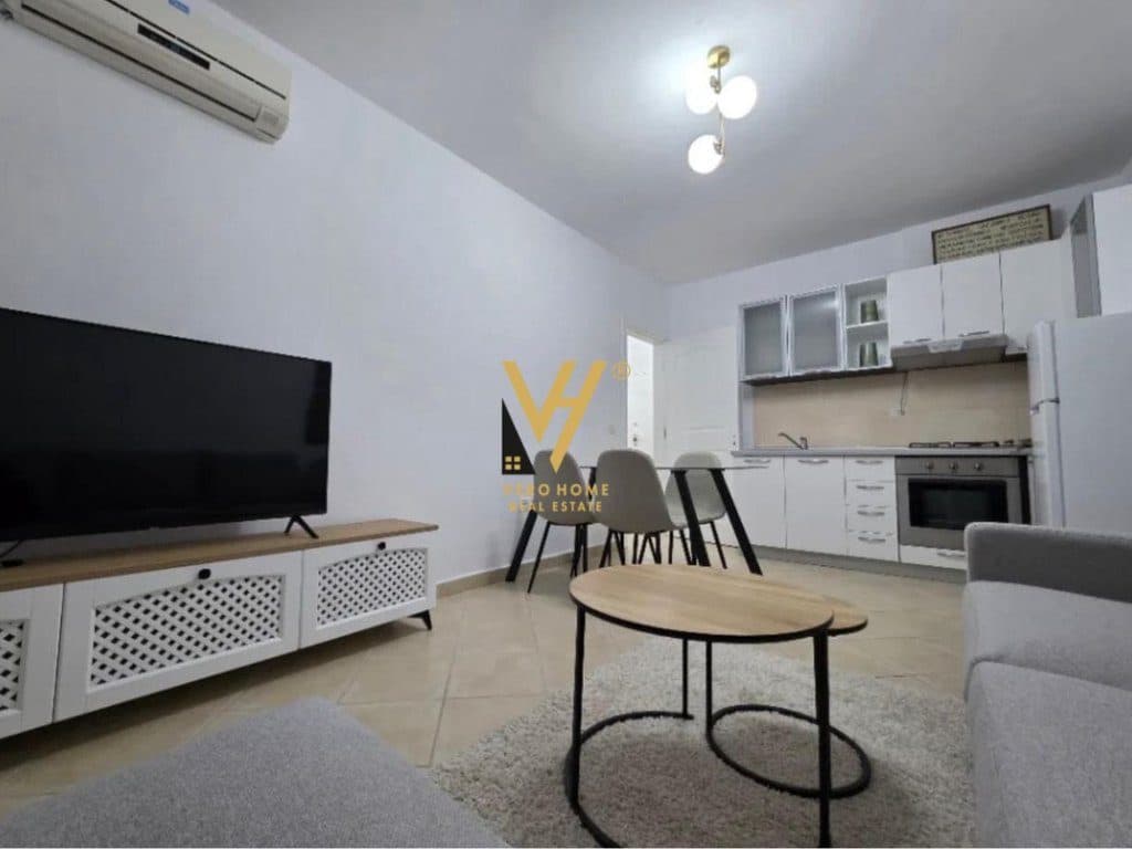 JEPET APARTAMENT 1+1+BLK ME QERA TE ISH EKSPOZITA 650 EURO 2