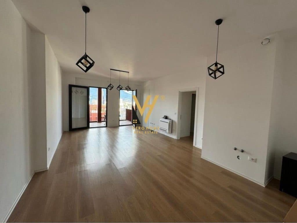 SHITET APARTAMENT 3+1+2 TE GARDEN BUILDING,RRUGA E KAVAJES 432.000 EURO