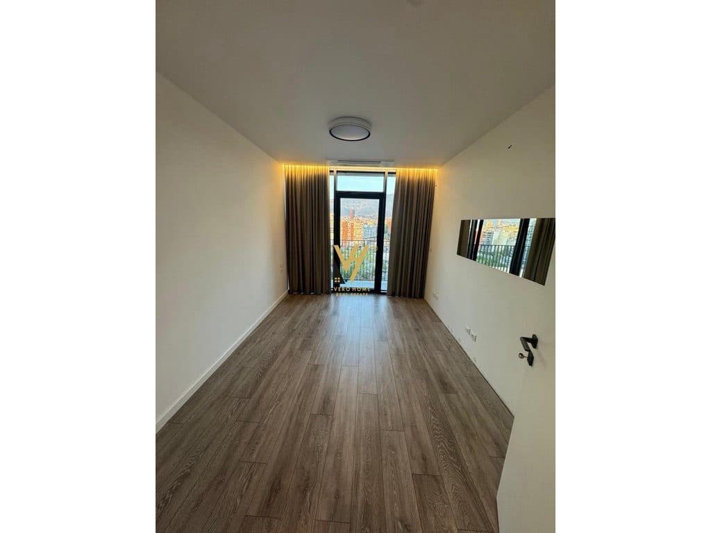 JEPET ZYRE 130 M2 ME QERA TE LAKEVIEW RESIDENCE 1.700 EURO 4