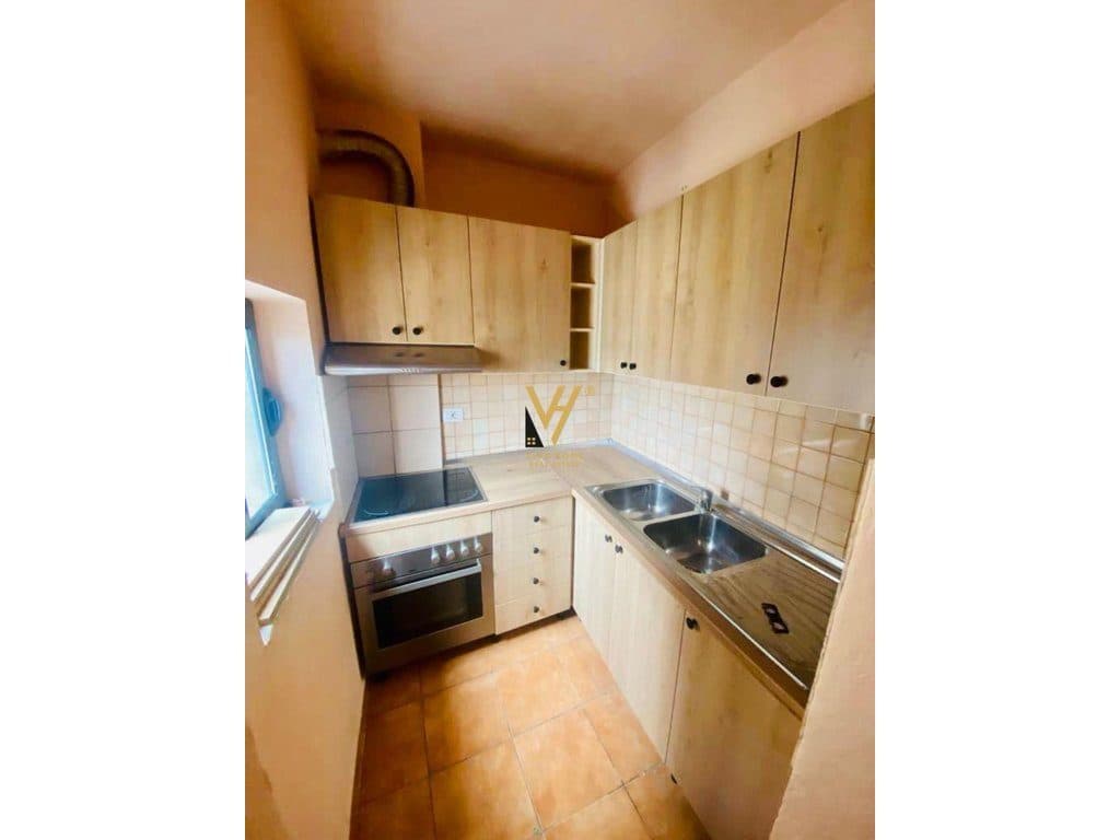 JEPET APARTAMENT 2+1 ME QERA TE KOMUNA PARISIT 650 EURO 3
