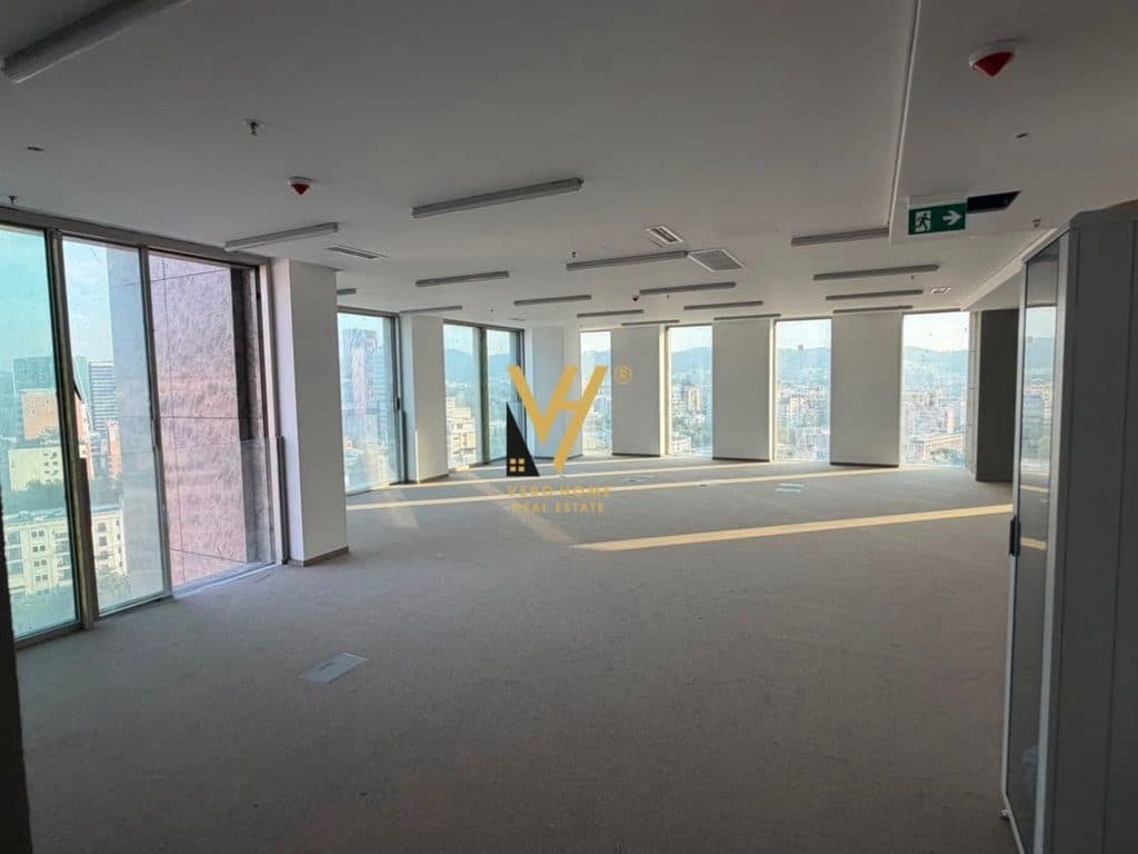 JEPET ZYRE 475 M2 ME QERA TE DOWNTOWN ONE 12.000 EURO 4