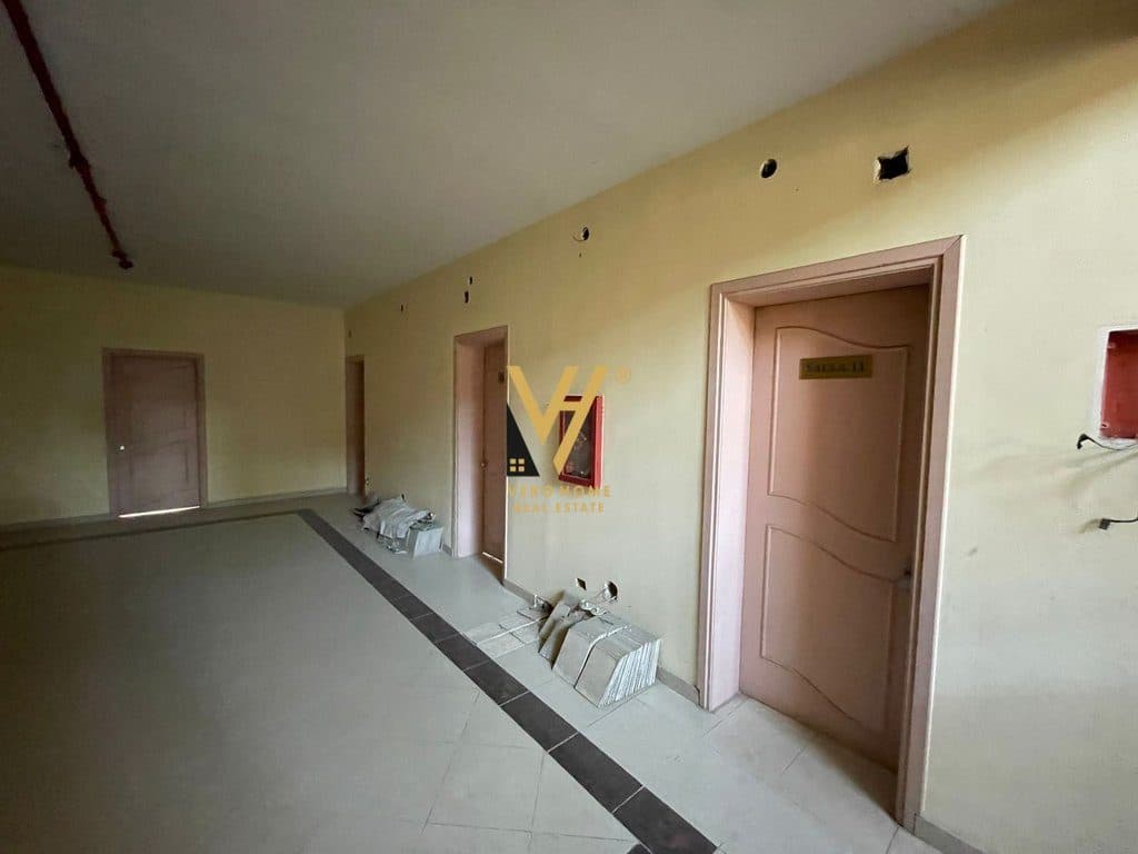 JEPET GODINE BIZNESI 2500 M2 ME QERA NE SELITE 13.000 EURO 4