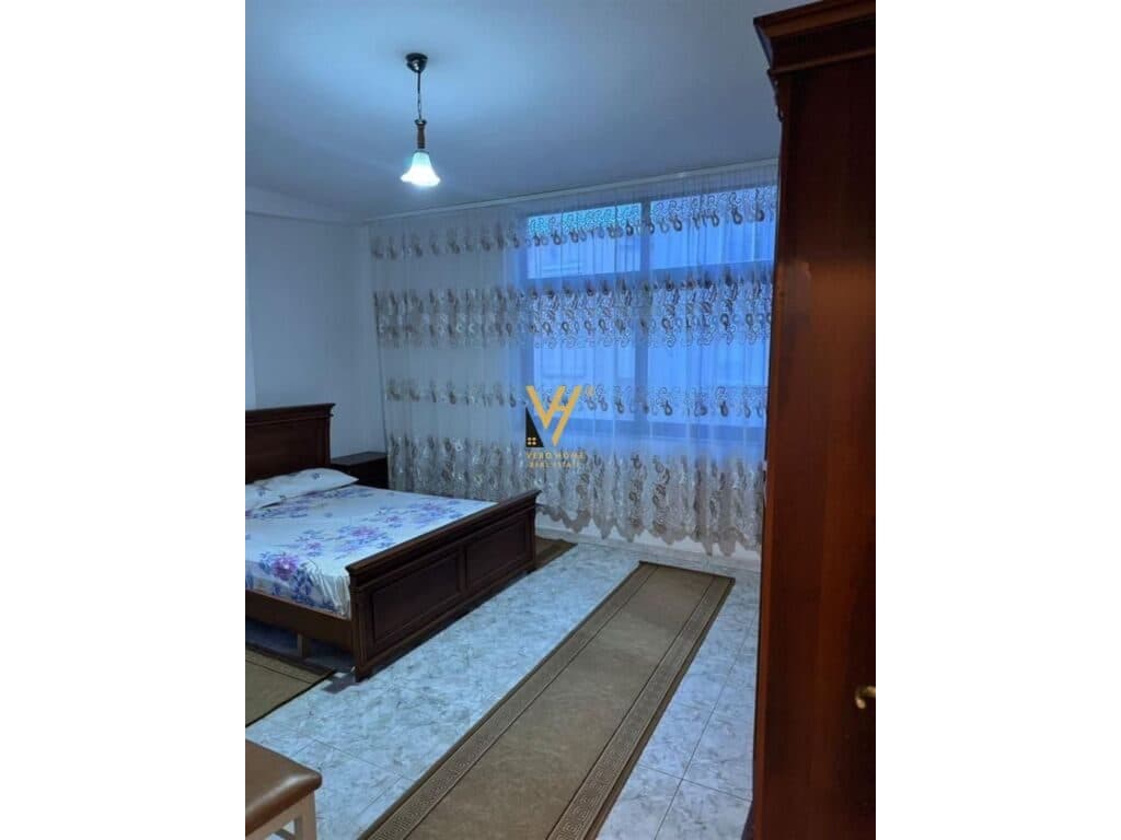 Jepet Apartament 2+1+2+ballkon me qera te Rruga Ferit Xhajko 95 m2 3