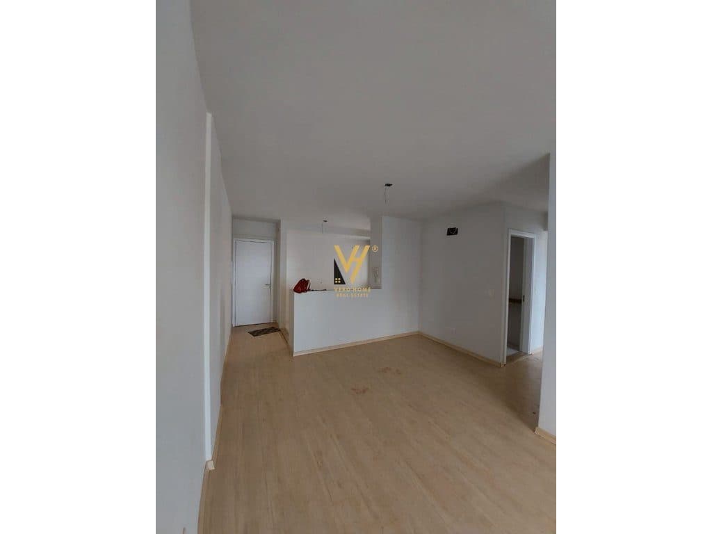 SHITET APARTAMENT 1+1 NE DON BOSKO, VIVA MARKET 115.000 EURO