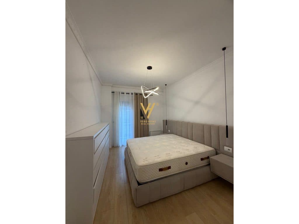 JEPET APARTAMENT 2+1+2+BLK ME QIRA TE RRUGA E KOSOVARVE 90.000 LEKE 3