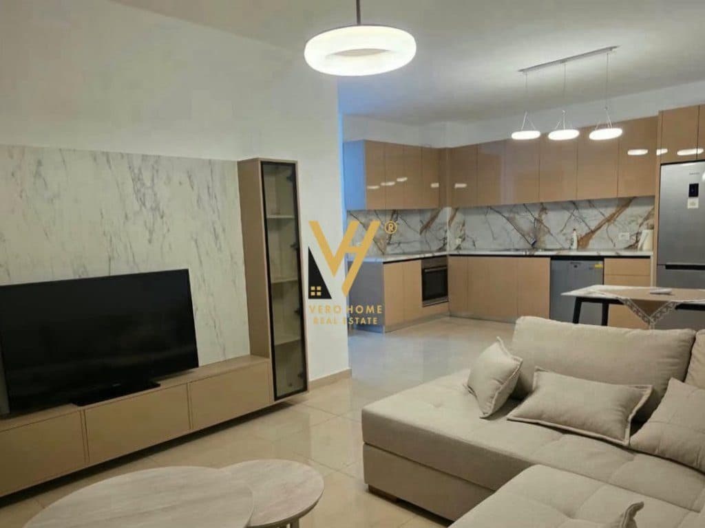 JEPET APARTAMENT 2+1+BLK ME QIRA TE RRUGA E DIBRES 70.000 LEKE 2