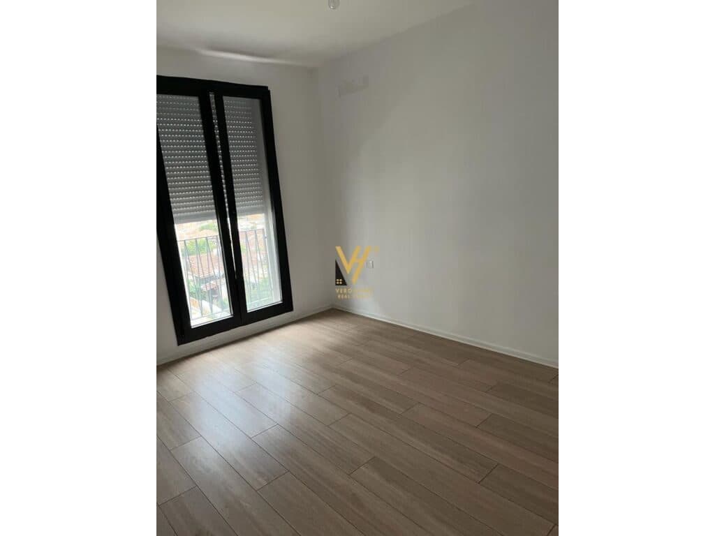 Jepet Apartament 2+1+ballkon me qera te Rezidenca Zirkon 108 m2 2