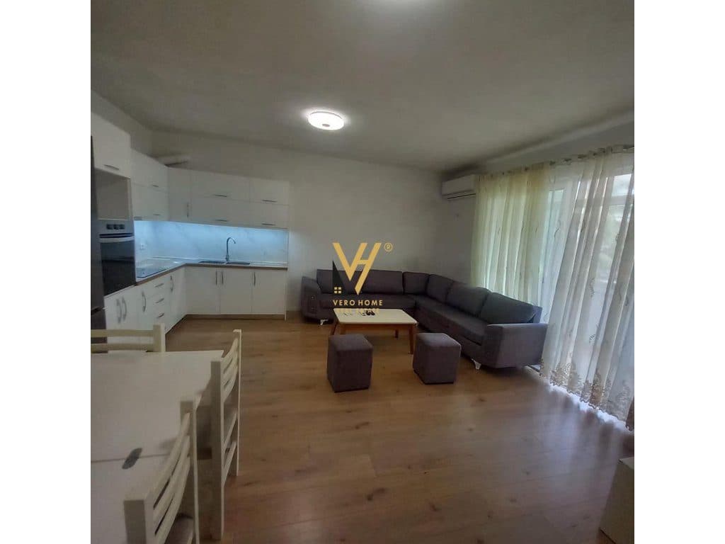 JEPET APARTAMENT 2+1+2+BLK ME QERA NE YZBERISHT 55.000 LEKE
