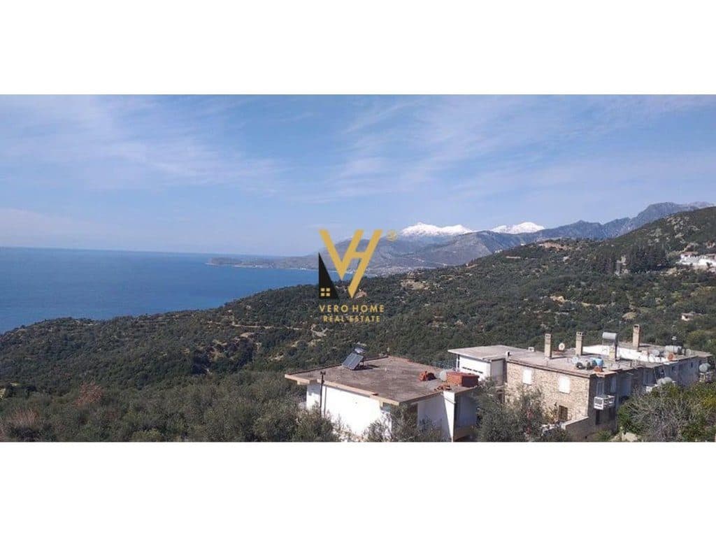 SHITET VILE MODERNE TRE KATESHE NE FOLIE VILLAGE, JALE