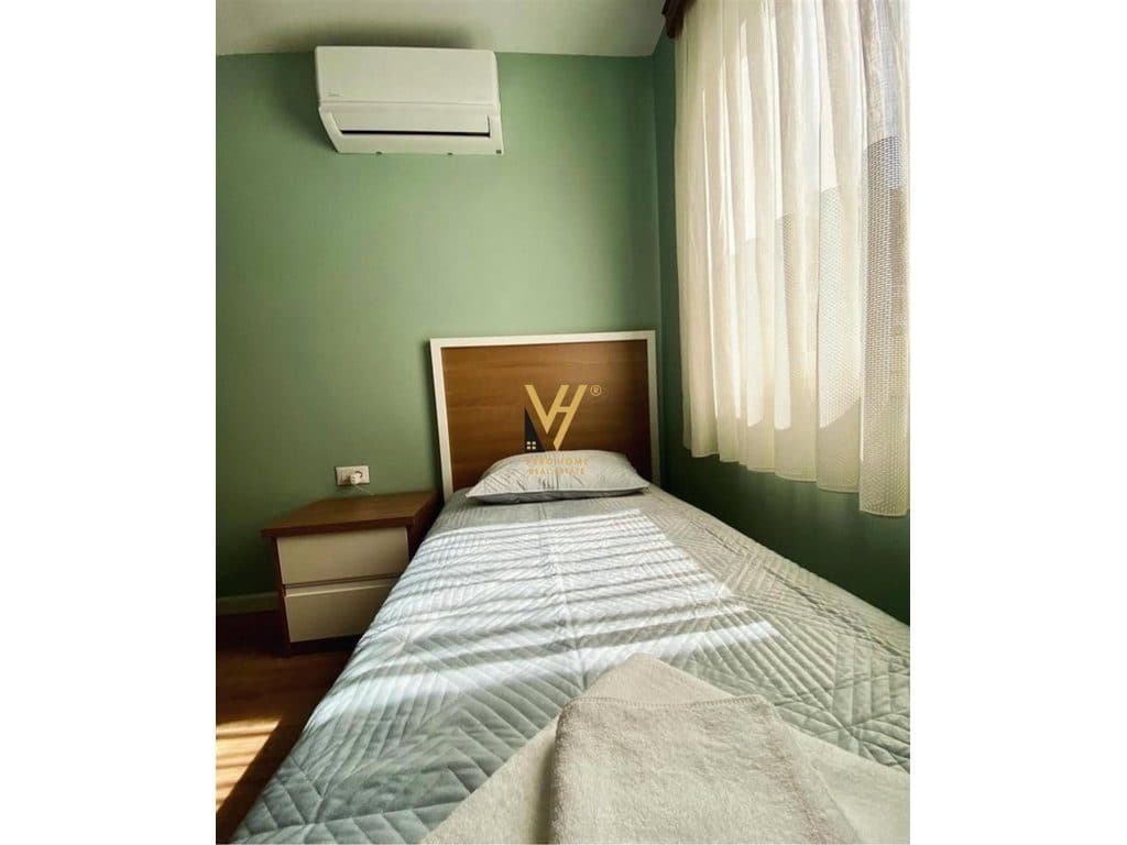 JEPET APARTAMENT 2+1+BLK ME QERA TE RRUGA NAIM FRASHERI 80.000 LEKE 2