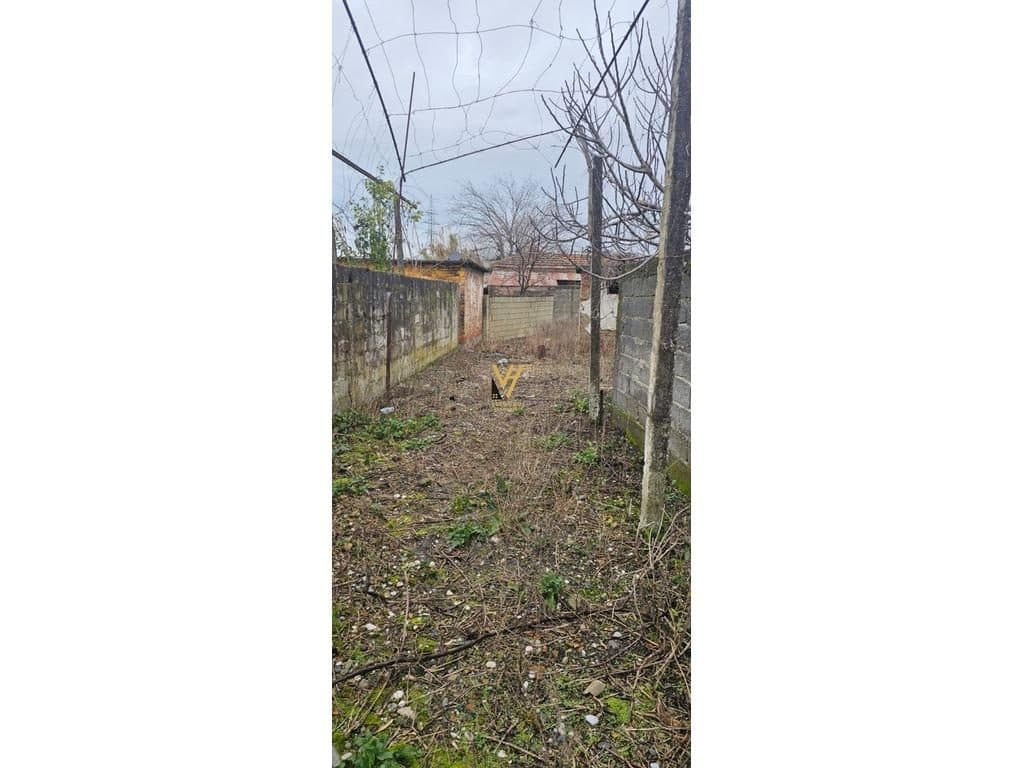 SHITET SHTEPI PRIVATE+TRUALL NE KAVAJE 42.000 EURO 3