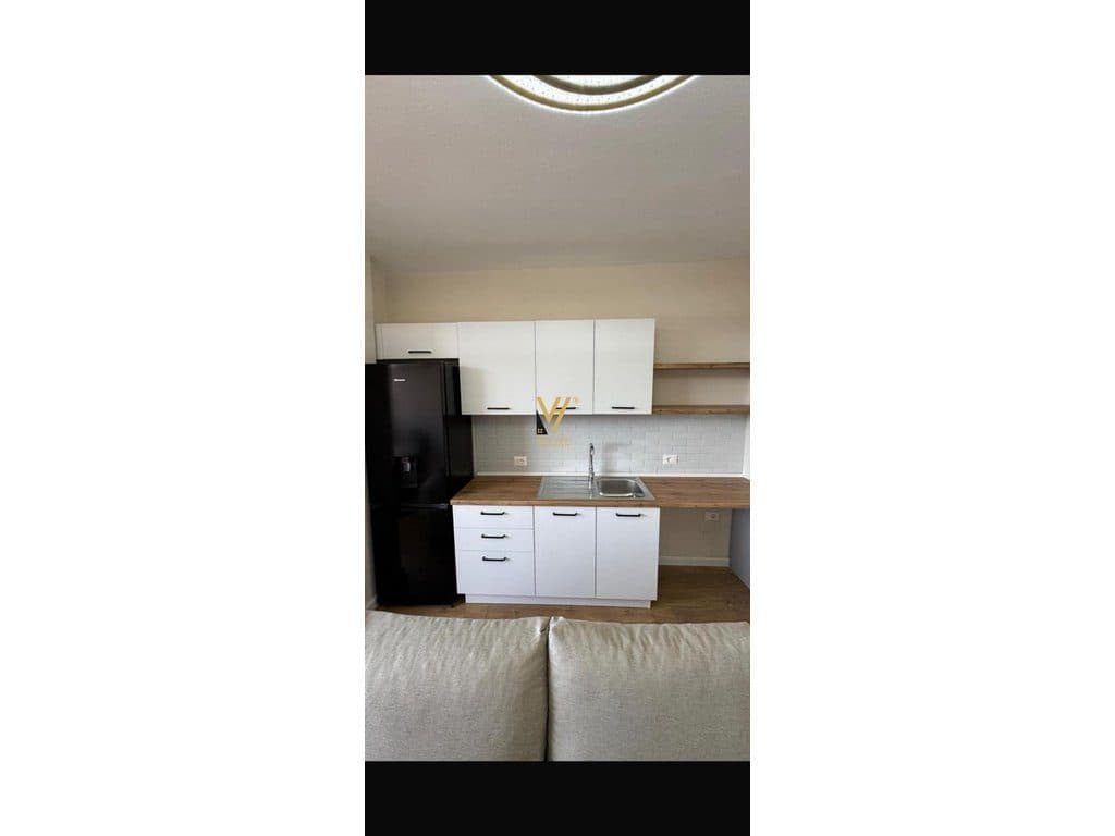 JEPET APARTAMENT 2+1 ME QERA TE 21 DHJETORI, PRANE MONDIALIT 65.000 LEKE 2