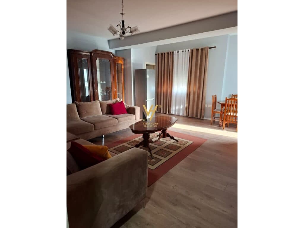 Jepet Apartament 1+1+ballkon me qera te Rruga e Dibres 75 m2 2