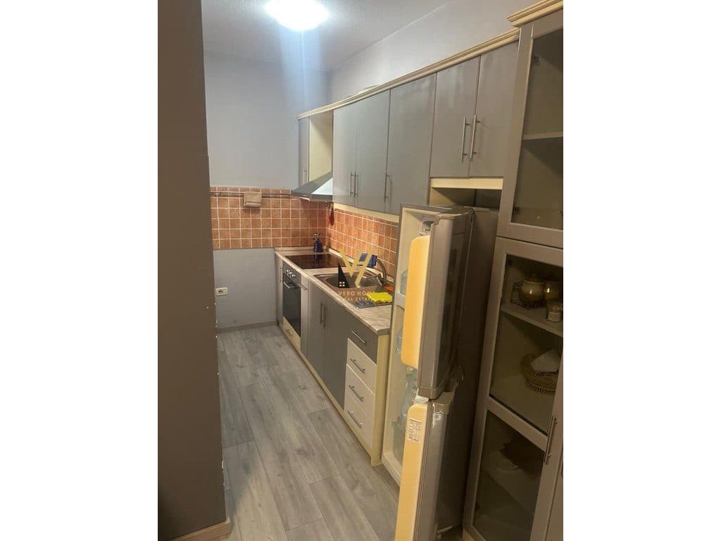 JEPET APARTAMENT 2+1+BLK ME QERA TE RRUGA E ELBASANIT 700 EURO 2