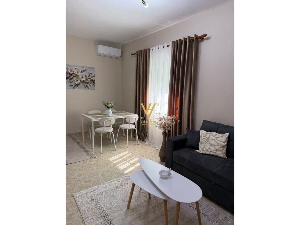 JEPET APARTAMENT 1+1 ME QERA TE RRUGA E ELBASANIT 70.000 LEKE 2