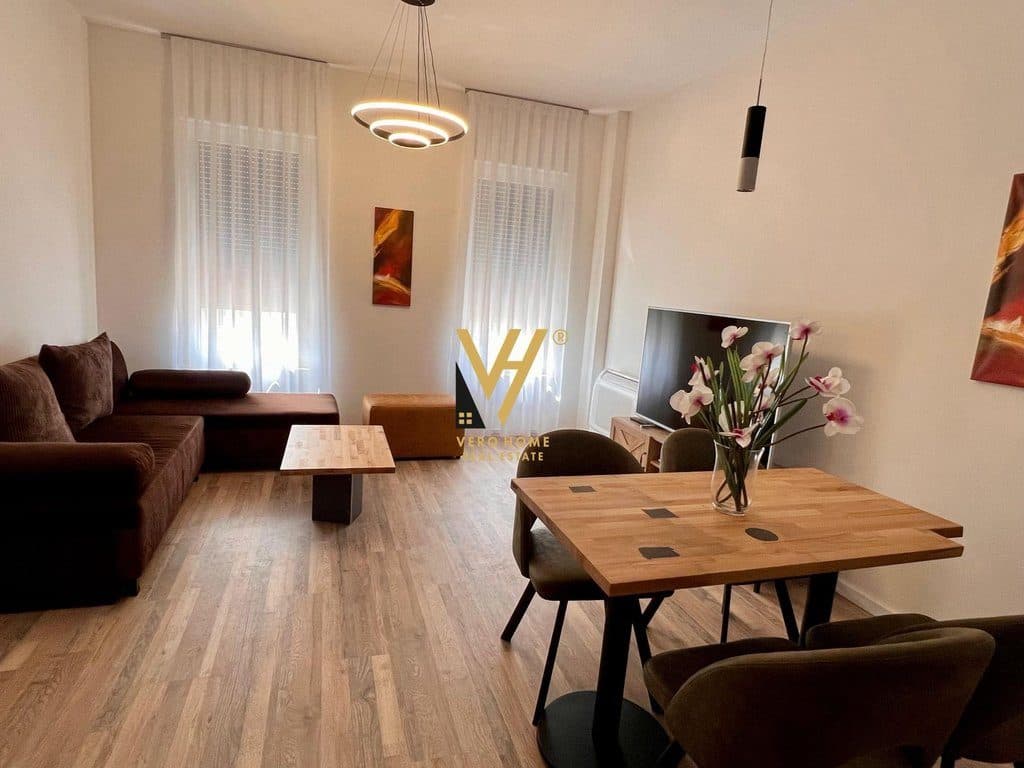 JEPET APARTAMENT 2+1+2 ME QERA TE RRUGA JORDAN MISJA 900 EURO