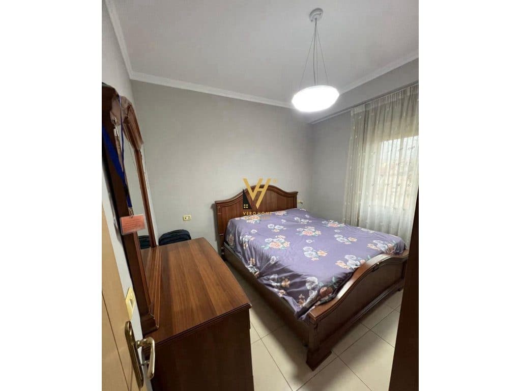 JEPET APARTAMENT 2+1 ME QIRA TE KODRA E PRIFTIT 500 EURO 3
