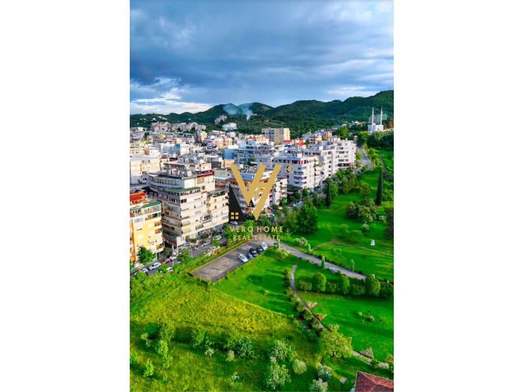 SHITET APARTAMENT DUPLEX 4+1+3 TEK KOPSHTI BOTANIK 330.000 EURO