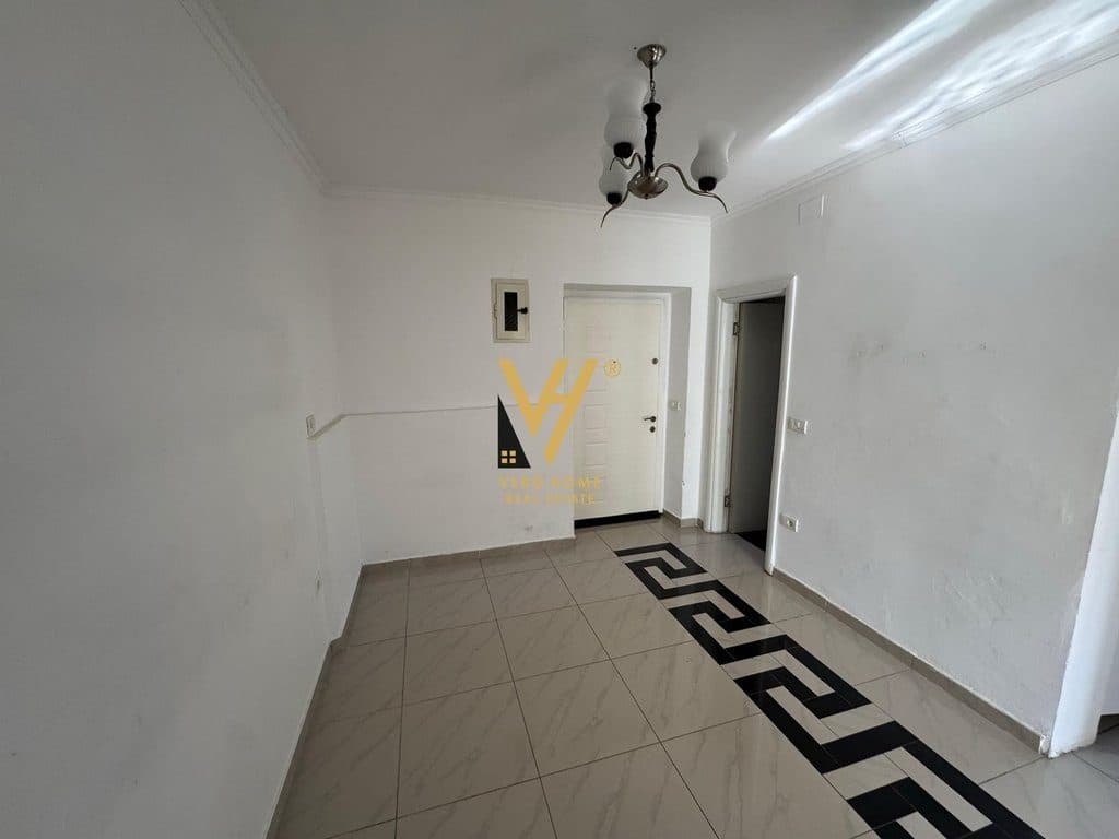JEPET ZYRE 100 M2 ME QIRA TE MINE PEZA 800 EURO 2