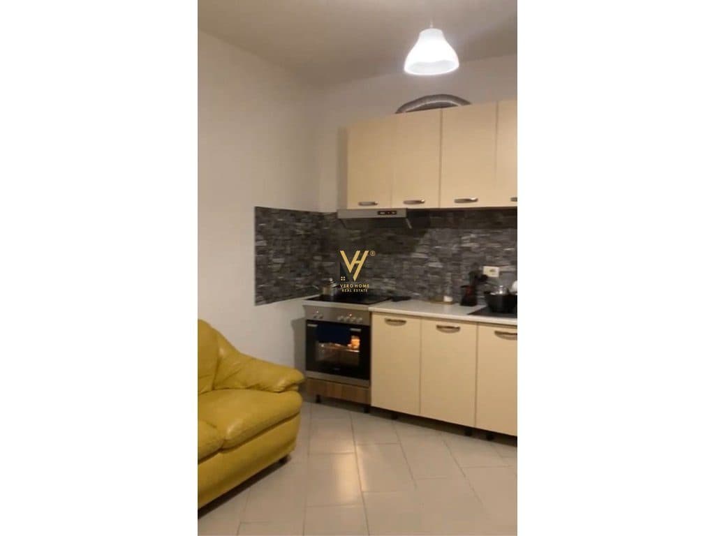 JEPET APARTMENT 1+1 ME QIRA NE ASTIR 40.000 LEKE 2
