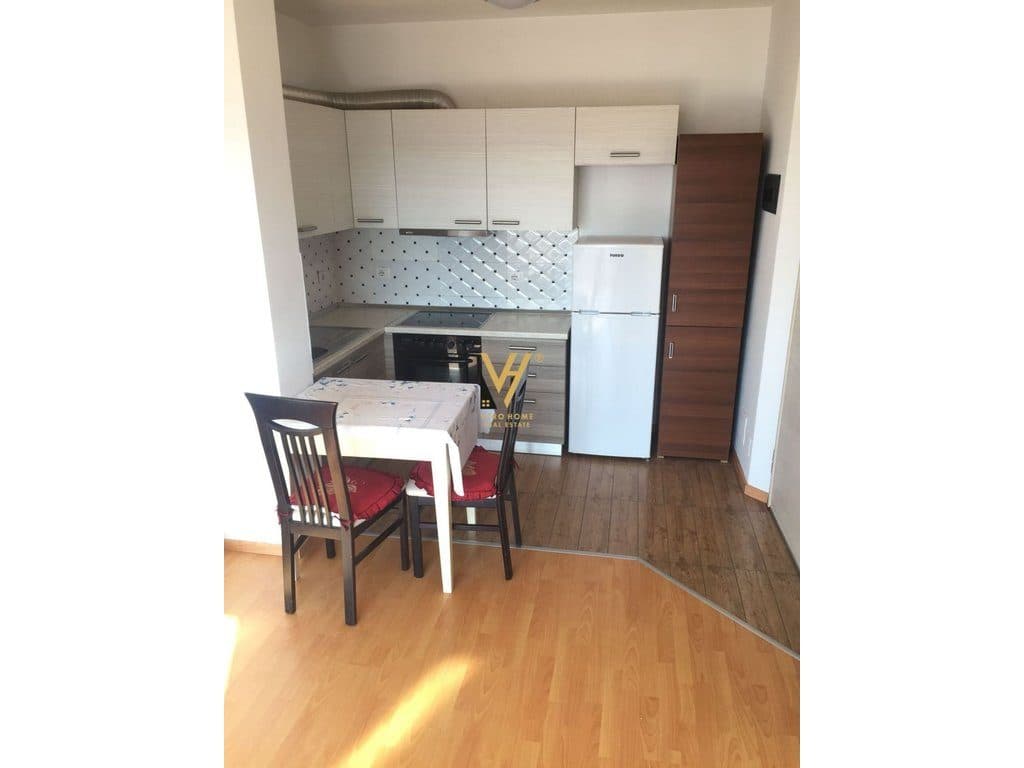 JEPET APARTAMENT 1+1+BLK ME QERA NE XHAMLLIK 60.000 LEKE 3