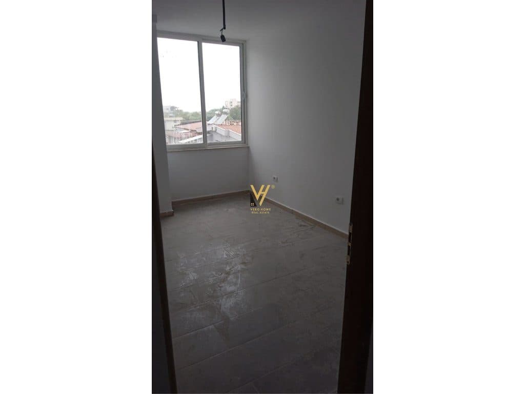 JEPET AMBIENT BIZNESI 100 M2 ME QERA NE FRESK 50.000 LEKE 2