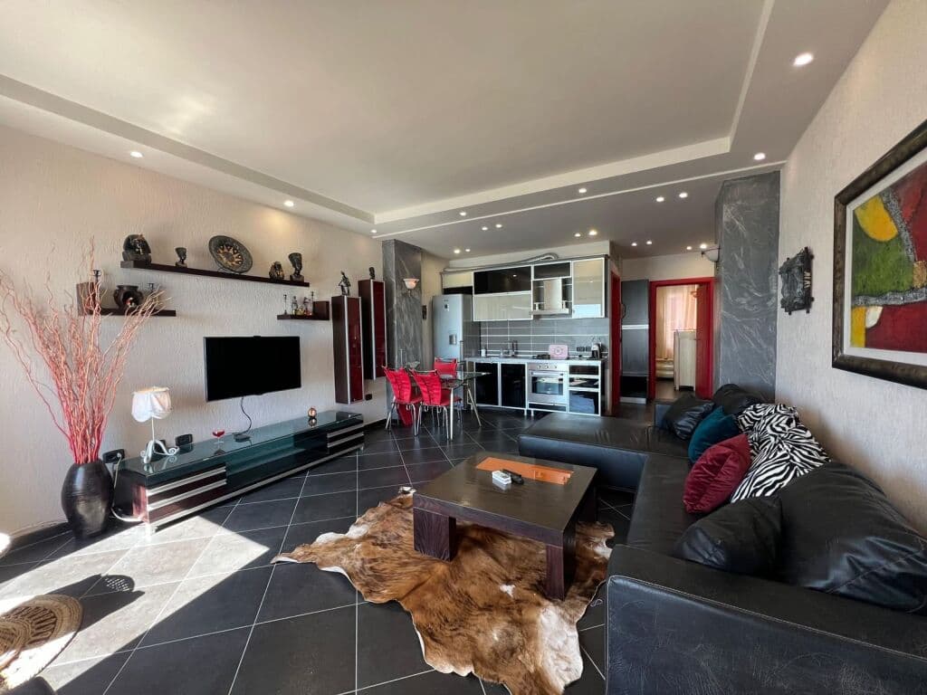 Jepet Apartament 1+1+ballkon me qera ne Durres 66 m2 2