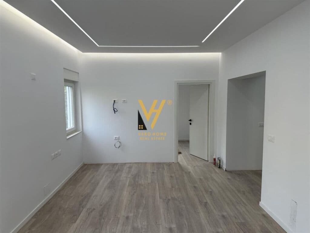 Jepet Zyre me qera te Blloku 60 m2 3
