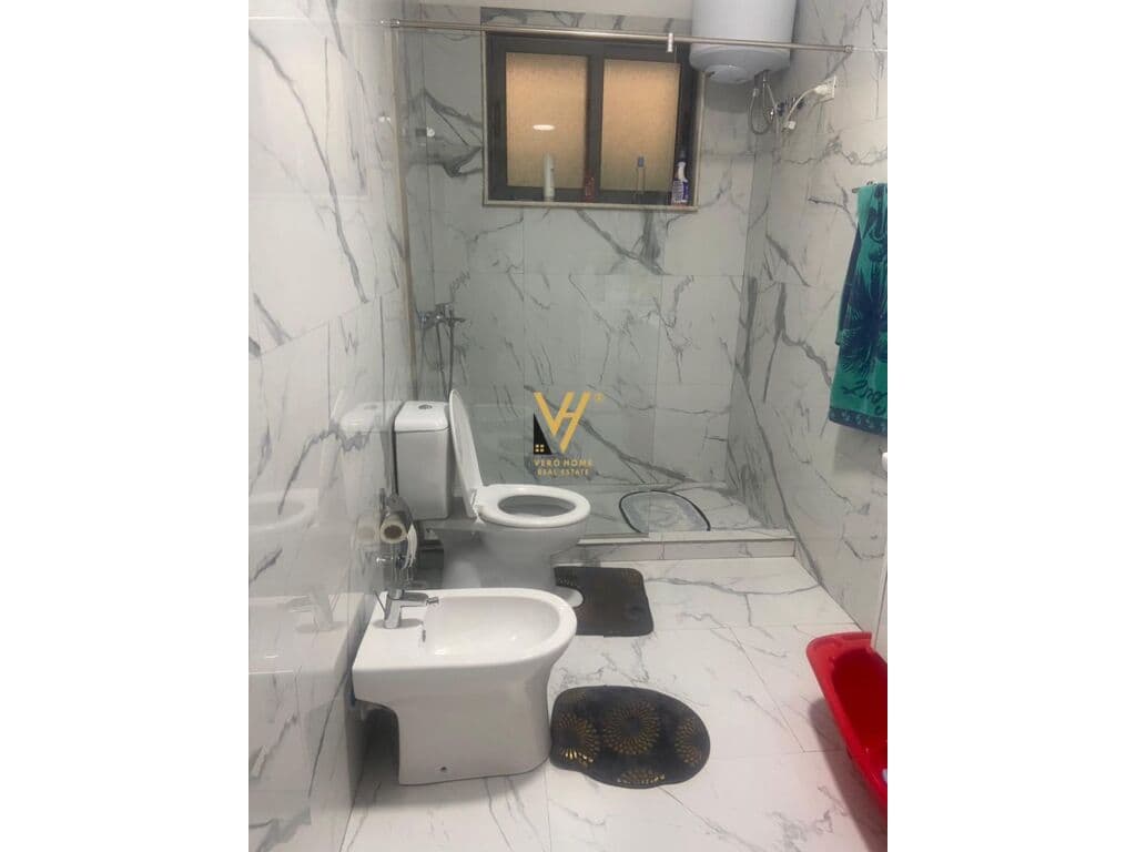 Shitet vile dy kateshe plus dy dyqane te Rruga Niko Avrami 248 m2 4
