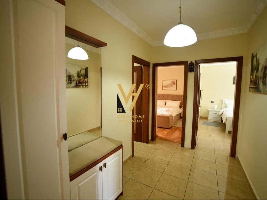 JEPET APARTAMENT 2+1 ME QIRA TE RRUGA FORTUZI 650 EURO 3