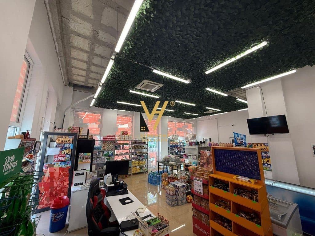 JEPET SUPERMARKET 116 M2 ME QIRA TE STACIONI I TRENIT 1.400 EURO