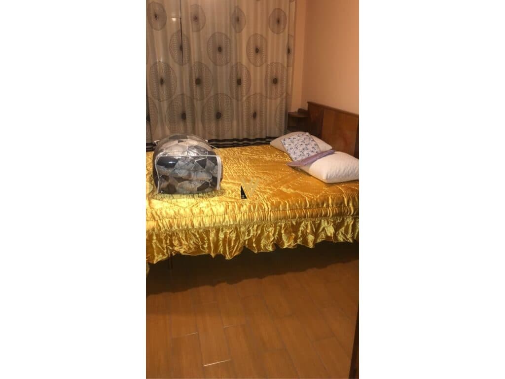 Jepet Apartament 2+1+ballkon me qera te Bulevardi Zhan Dark 72 m2 2