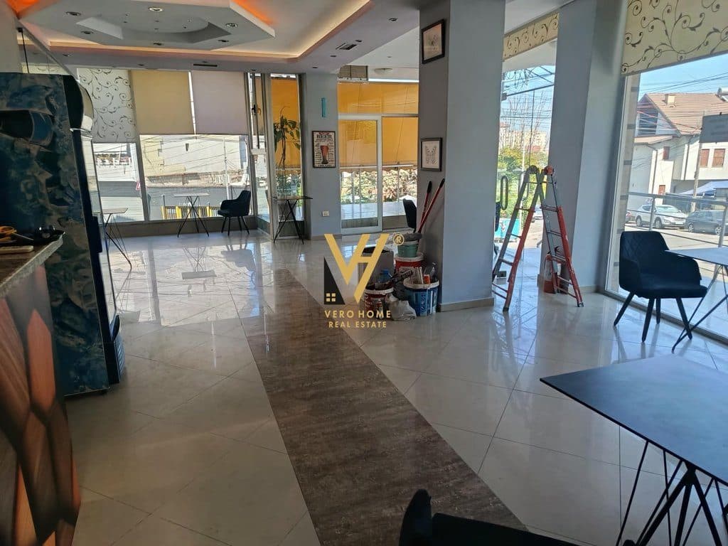 JEPET AMBIENT BIZNESI 250 M2 ME QIRA TE KODRA E PRIFTIT 55.000 LEKE