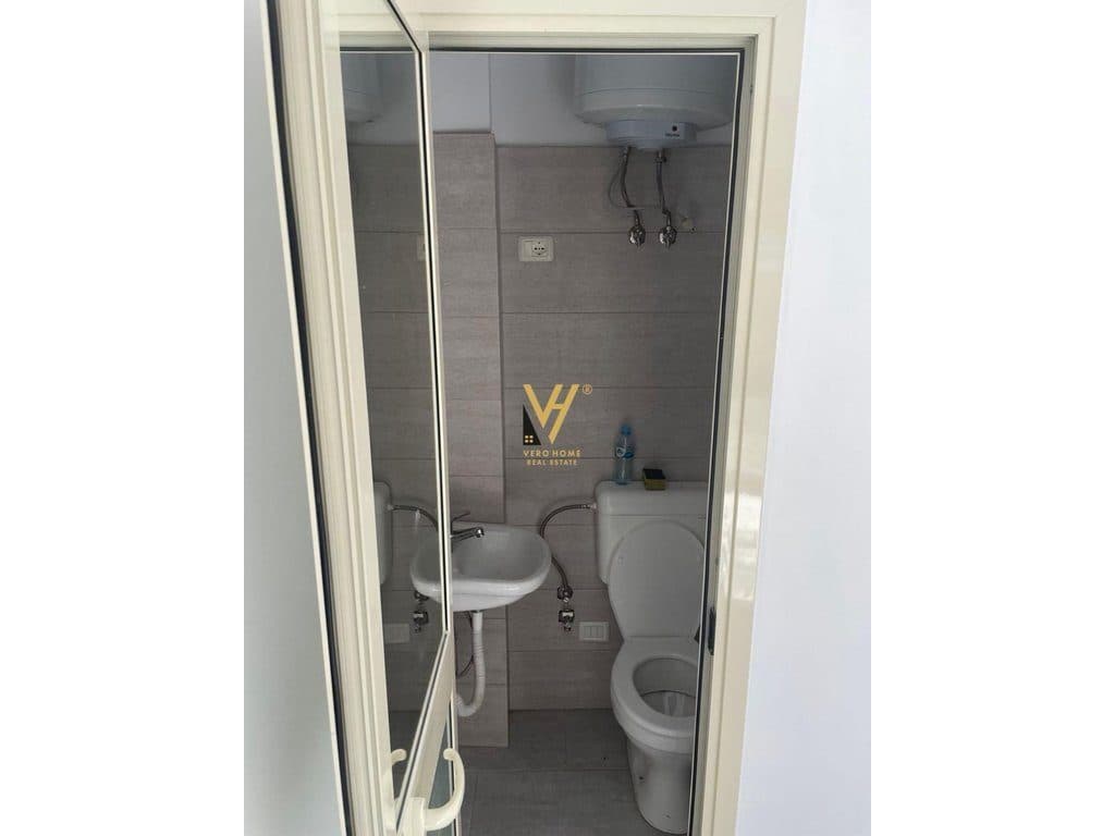 SHITET DYQAN 20 M2 NE MYSLYM SHYR 75.000 EURO 3