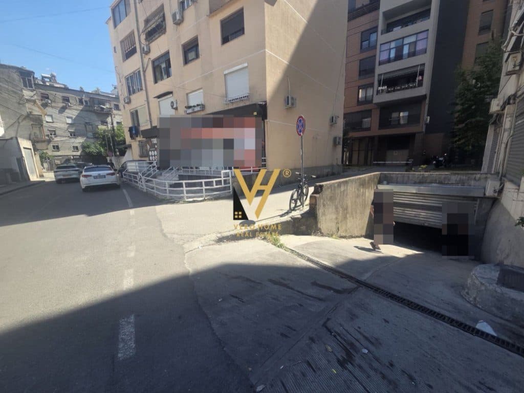 SHITET AMBIENT BIZNESI 350 M2 TE SHKOLLA E KUQE 25.000.000 LEKE 3