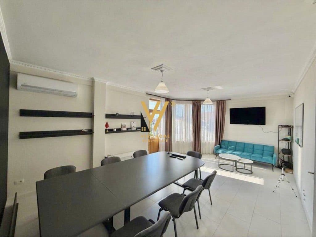 JEPET ZYRE 150 M2 ME QIRA TE QYTETI STUDENTI 650 EURO 2