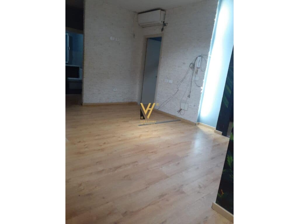 Jepet zyre me qera te Sheshi Willson 112 m2 2