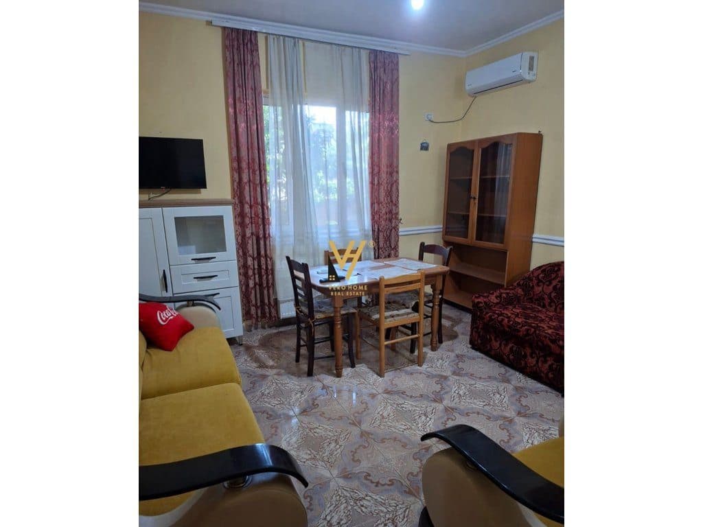 JEPET SHTEPI PRIVATE ME QIRA NE SELITE 60.000 LEKE